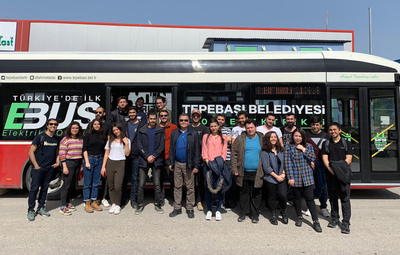 ÖĞRENCİLER GERİ DÖNÜŞÜM TESİSİNDE