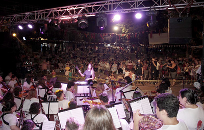 İKİ ELİN SESİ VAR'DAN AMASRA'DA MÜZİK ZİYAFETİ