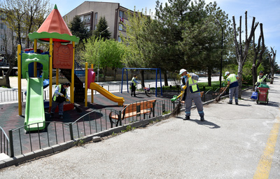 TEMİZLİK ÇALIŞMASI HIZ KESMİYOR