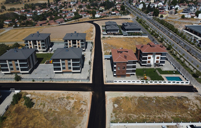 TEPEBAŞI'NDA FEN İŞLERİ ÇALIŞMALARINI SÜRDÜRÜYOR