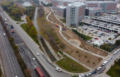 TEPEBAŞI'NDA YEŞİL ALANLAR ARTIYOR