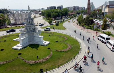 DÜNYA BİSİKLET GÜNÜ'NDE PEDALLADILAR