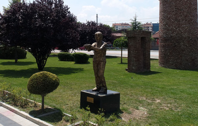 ALİ İSMAİL KORKMAZ HEYKELİ YENİLENDİ