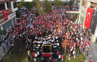 100. YIL CUMHURİYET ANITI 100'ÜNCÜ YILA ÇOK YAKIŞTI