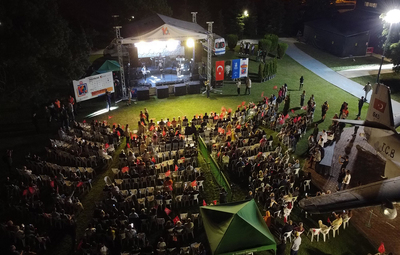 PİŞMİŞ TOPRAK SEMPOZYUMU'NA YAKIŞIR KONSER