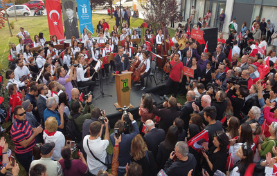 100. YIL CUMHURİYET ANITI 100'ÜNCÜ YILA ÇOK YAKIŞTI