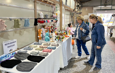 KADIN EMEĞİ HANIMELİ SOKAK'TA