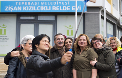 MERKEZE DEĞİL HERKESE HİZMET
