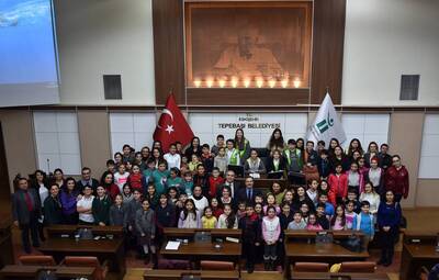 EKO-OKULLAR ÇEVRE ÇOCUK MECLİSİ'NDE DEMOKRASİ ŞÖLENİ