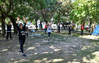 SABAH EGZERSİZLERİ VE YOGA EĞİTİMLERİ SÜRÜYOR
