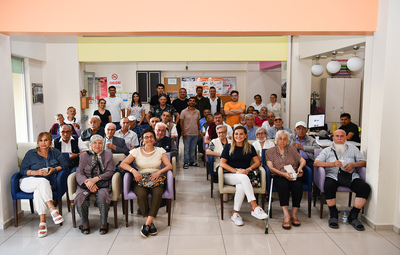 GENÇLERLE DENEYİMLİ VATANDAŞLAR GENÇLİK MERKEZİ'NDE BULUŞTU