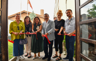 SEMPOZYUM SANATÇILARINDAN KARMA SERGİ