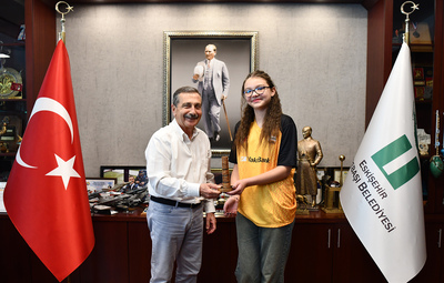 BAŞKAN ATAÇ VAKIFBANK'A TRANSFER OLAN KIRAÇ'I TEBRİK ETTİ