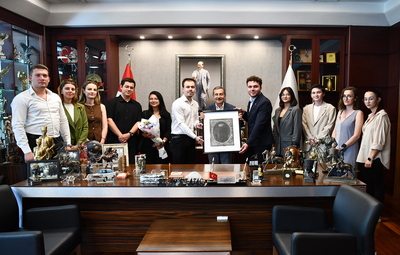 CHP TEPEBAŞI GENÇLİK KOLLARINDAN BAŞKAN ATAÇ'A ZİYARET