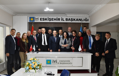 BAŞKAN ATAÇ'TAN İYİ PARTİ'YE HAYIRLI OLSUN ZİYARETİ