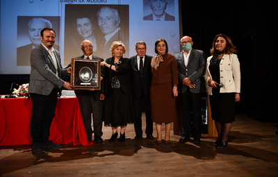 USTA YAZAR İPEK OKUYUCULARIYLA BULUŞTU