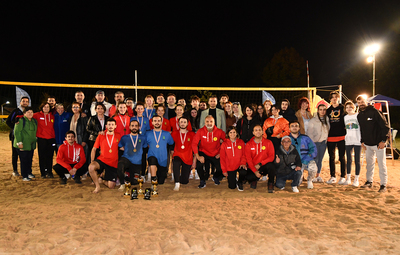 PLAJ VOLEYBOLUNDA ŞAMPİYON ZEPLİN TAKIMI OLDU