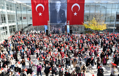 TEPEBAŞI'NDA 29 EKİM COŞKUSU