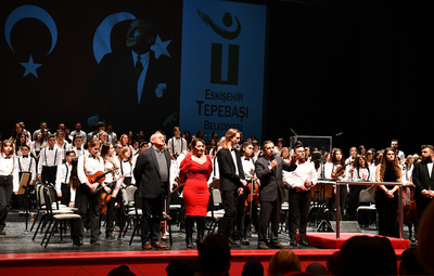 MUHTEŞEM ÇOCUKLAR YENİ YIL KONSERİYLE MEST ETTİ