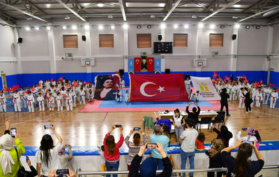 GENÇ TEKVANDOCULAR KUŞAK HEYECANI YAŞADI