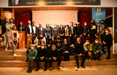 BAŞARILI YAPIMCI VE YÖNETMENLER ÖDÜLLENDİRİLDİ