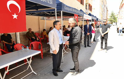 BAŞKAN ATAÇ'TAN ŞEHİDİMİZİN EVİNE TAZİYE ZİYARETİ