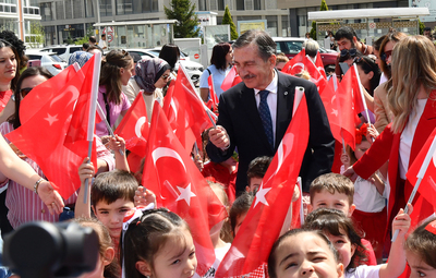 BAŞKAN ATAÇ'IN 23 NİSAN ULUSAL EGEMENLİK VE ÇOCUK BAYRAMI MESAJI