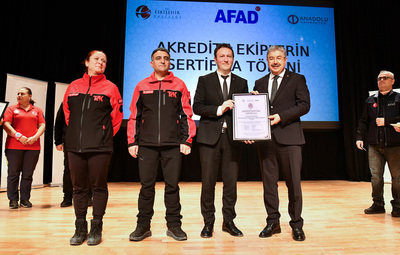 TAK EKİBİNE AFAD AKREDİTASYON PATCHİ TAKDİM EDİLDİ