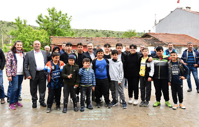 BAŞKAN ATAÇ YAĞMUR DUALARINDA VATANDAŞLA BULUŞTU