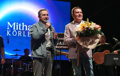 SEMPOZYUMDA MİTHAT KÖRLER RÜZGARI