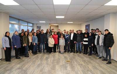 BAŞKAN ATAÇ GENÇLERLE BULUŞTU: "SORGULAMAKTAN VE UMUT ETMEKTEN VAZGEÇMEYİN"