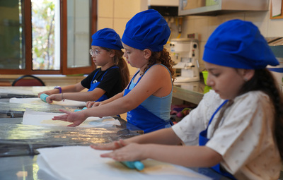 MİNİK AŞÇILAR HÜNERLERİNİ SERGİLİYOR