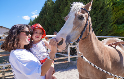 TEPEBAŞI'NDA BİNİCİLİĞE ENGEL YOK