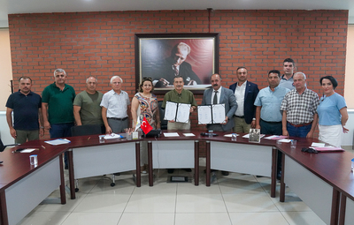 TEPEBAŞI'NDA TOPLU İŞ SÖZLEŞMESİ SEVİNCİ