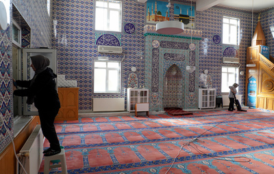 CAMİLERDE RAMAZAN TEMİZLİĞİ