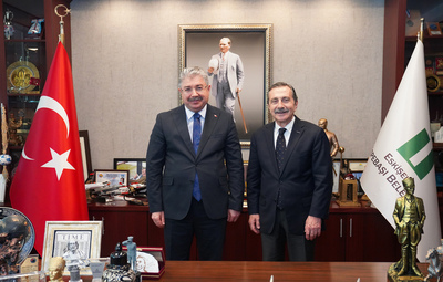 "ARAMIZDA YILLARIN DOSTLUĞU VAR"