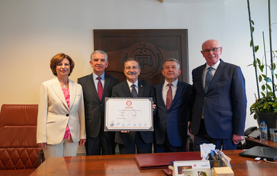 BAŞKAN ATAÇ: "KENTİMİZİ BÜYÜK BİR AZİM VE HEYECANLA GELECEĞE HAZIRLAYACAĞIZ"