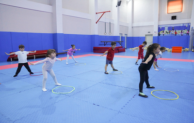 TEPEBAŞI'NDA ÇOCUKLAR JİMNASTİK İLE GELİŞİYOR