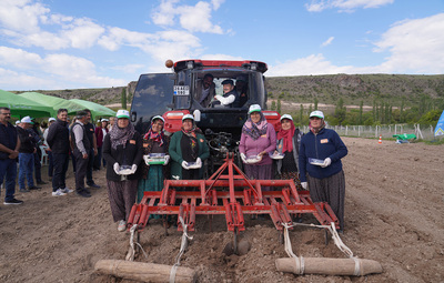 KIZILİNLER BAL KABAĞININ HİKAYESİ BAŞLIYOR