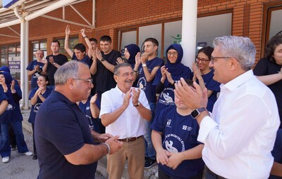 SİZLERLE GURUR DUYUYORUZ