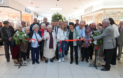 DENEYİMLİ VATANDAŞLAR EL EMEKLERİNİ SERGİLEDİ