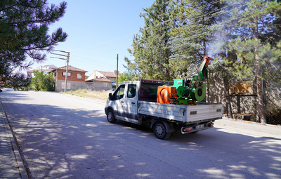 TEPEBAŞI'NDA İLAÇLAMA ÇALIŞMALARI DEVAM EDİYOR