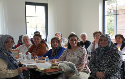 TEPEBAŞI'NDA KADINLARA ÇOK YÖNLÜ DESTEK: EĞİTİM, DANIŞMANLIK VE DAYANIŞMA