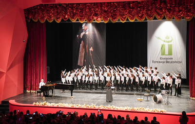 CUMHURİYET ÇOCUKLARINDAN MUHTEŞEM KONSER