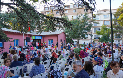 TEPEBAŞI EĞLENCE DOLU YAZ GEÇİRİYOR