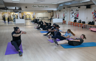 KENDİLERİNİ SAVUNMAYI ÖĞRENİYORLAR