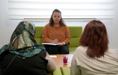 BAŞKAN ATAÇ: "TEPEBAŞI'NDA HİÇBİR KADINIMIZ KENDİNİ YALNIZ HİSSETMESİN"