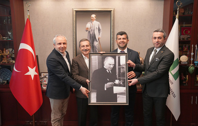 AVM MÜDÜRLERİNDEN BAŞKAN ATAÇ'A ZİYARET