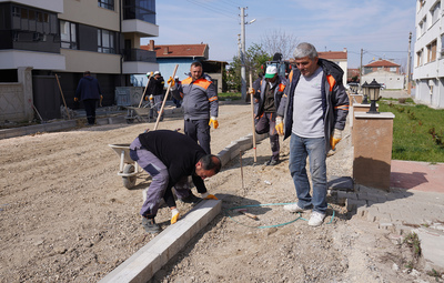 TEPEBAŞI'NDA ÜSTYAPI ÇALIŞMALARI SÜRÜYOR