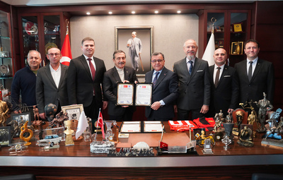 TEPEBAŞI BELEDİYESİ İLE ALTIEYLÜL BELEDİYESİ KARDEŞ OLDU